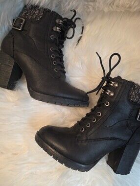 Lace-Up Block Heel Ankle Boots